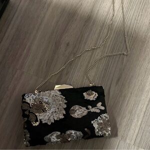 Elegant Black and Silver Sequin Clutch